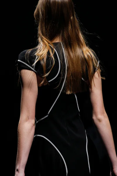 Look 24